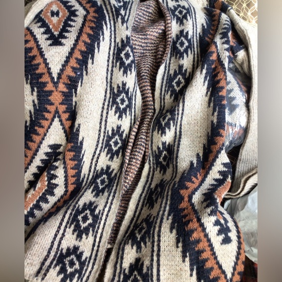 ♥️boho  Aztec Cardigan - Picture 5 of 10